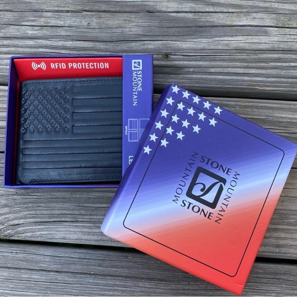 Stone Mountain US Flag genuine leather wallet brand new in box - Picture 2 of 12